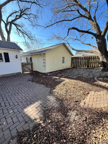 705 Elm ST, Emporia, KS 66801