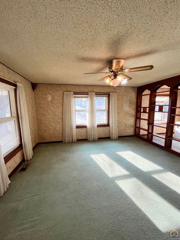 705 Elm ST, Emporia, KS 66801