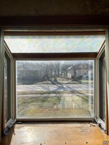 705 Elm ST, Emporia, KS 66801