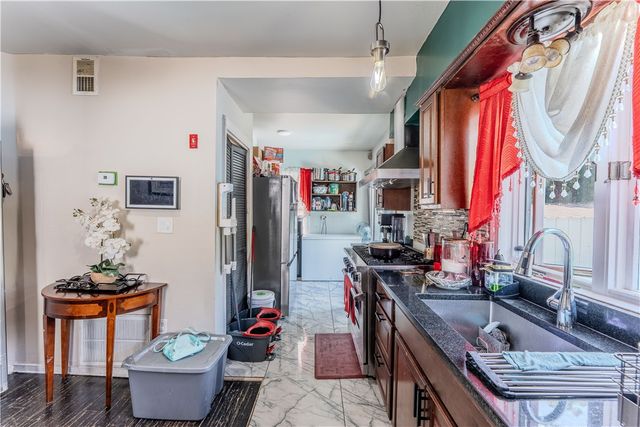 93 Ohio Avenue, Providence, RI 02905