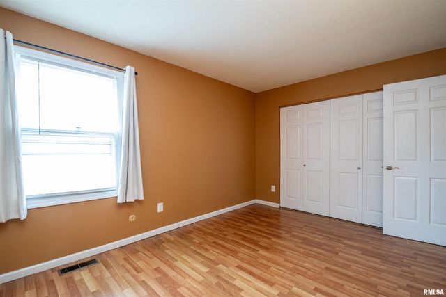 3516 W RICHWOODS Boulevard, Peoria, IL 61604