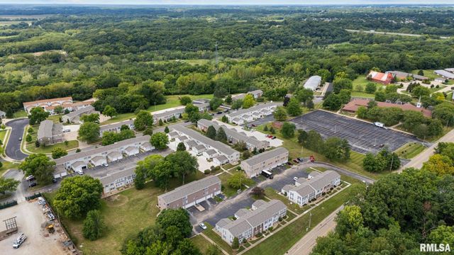 3516 W RICHWOODS Boulevard, Peoria, IL 61604