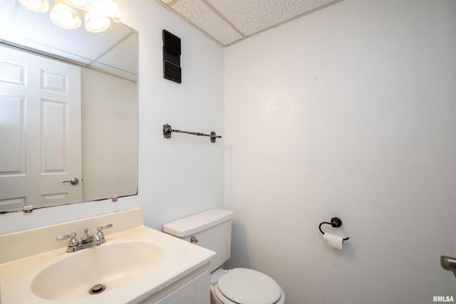 3516 W RICHWOODS Boulevard, Peoria, IL 61604