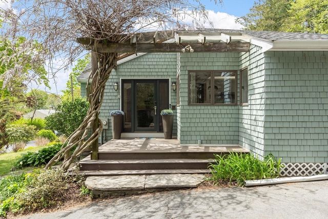 15 Minute Man Lane, Lexington, MA 02421