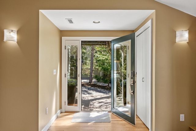 15 Minute Man Lane, Lexington, MA 02421