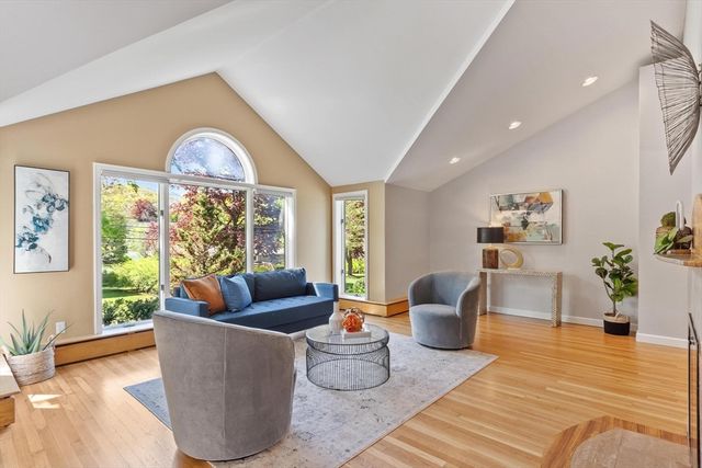 15 Minute Man Lane, Lexington, MA 02421