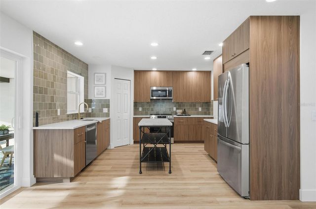 2 ZINC PLACE, Palm Coast, FL 32164