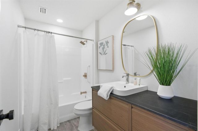 2 ZINC PLACE, Palm Coast, FL 32164