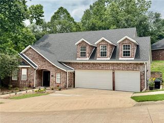 4103 NE Kensington Avenue, Bentonville, AR 72712