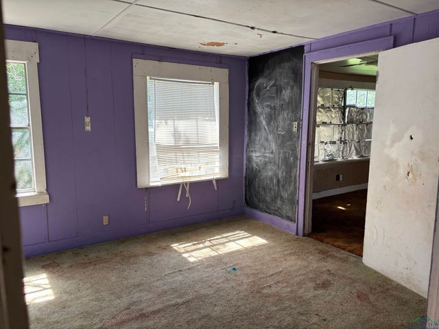 285 W CR 102, Henderson, TX 75652