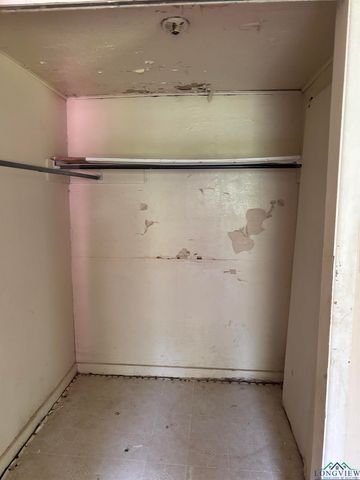 285 W CR 102, Henderson, TX 75652