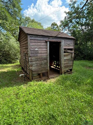 285 W CR 102, Henderson, TX 75652