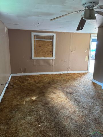 285 W CR 102, Henderson, TX 75652