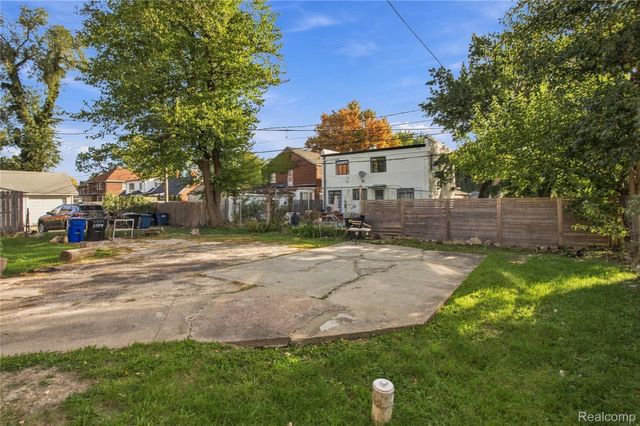 17308 Oak Drive, Detroit, MI 48221