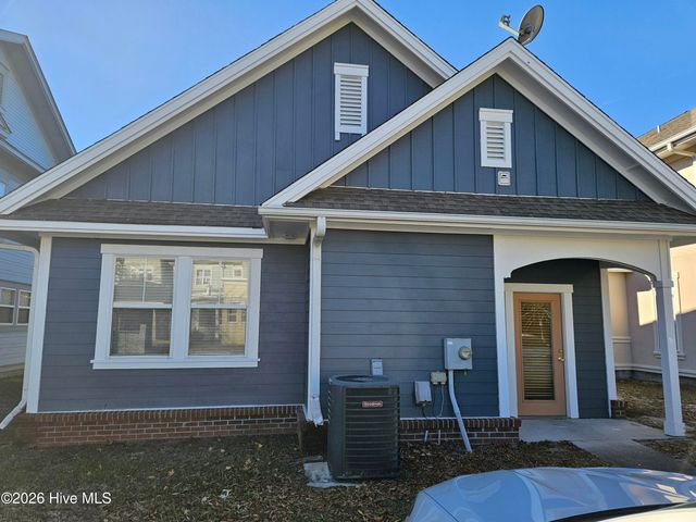 1017 S 8th Street, Wilmington, NC 28401