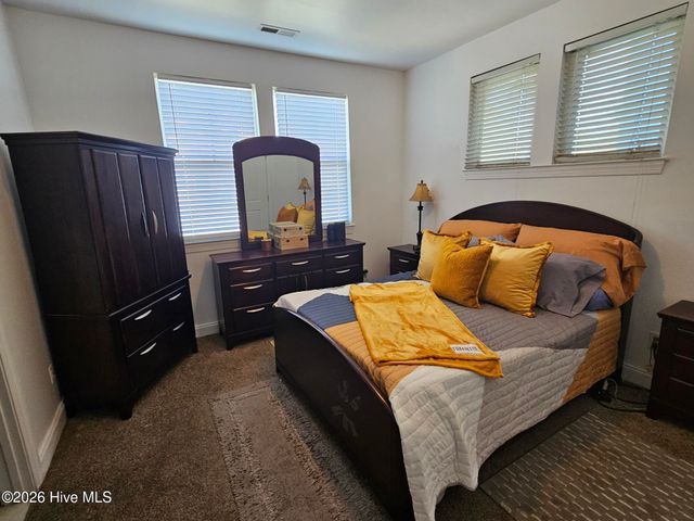 1017 S 8th Street, Wilmington, NC 28401