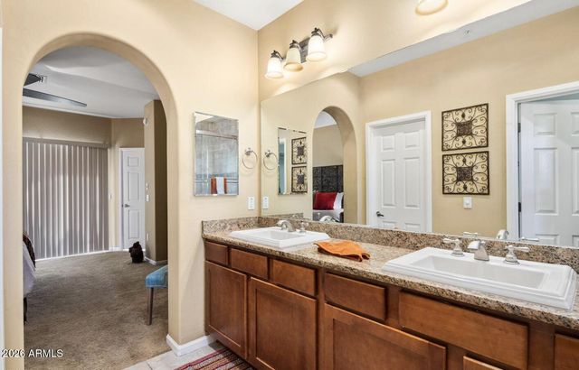 3935 E ROUGH RIDER Road 1387, Phoenix, AZ 85050