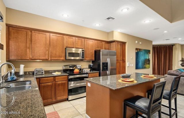 3935 E ROUGH RIDER Road 1387, Phoenix, AZ 85050