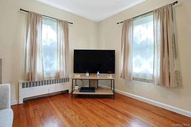 17 N Park Avenue, Nanuet, NY 10954