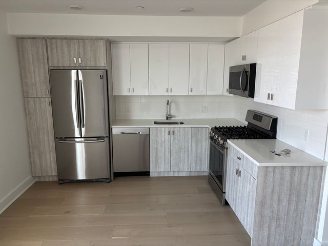 917 Bennington Street 310, Boston, MA 02128