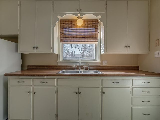 1916 Westchester Drive, Oklahoma City, OK 73120