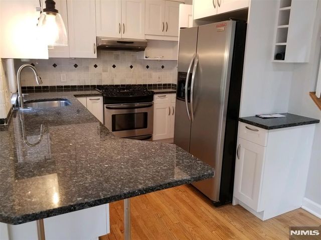 80 Lexington Avenue, Cresskill, NJ 07626