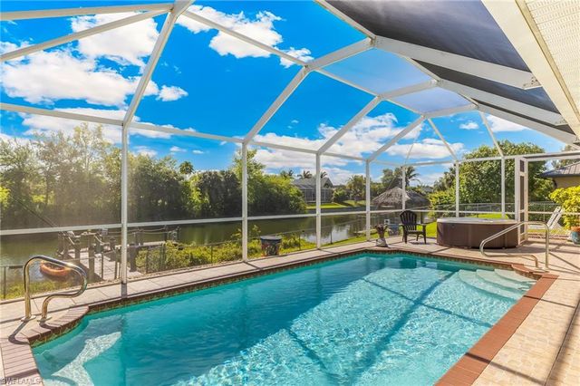 311 NE 17th PL, Cape Coral, FL 33909