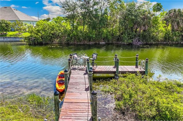 311 NE 17th PL, Cape Coral, FL 33909