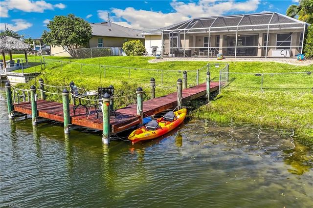 311 NE 17th PL, Cape Coral, FL 33909