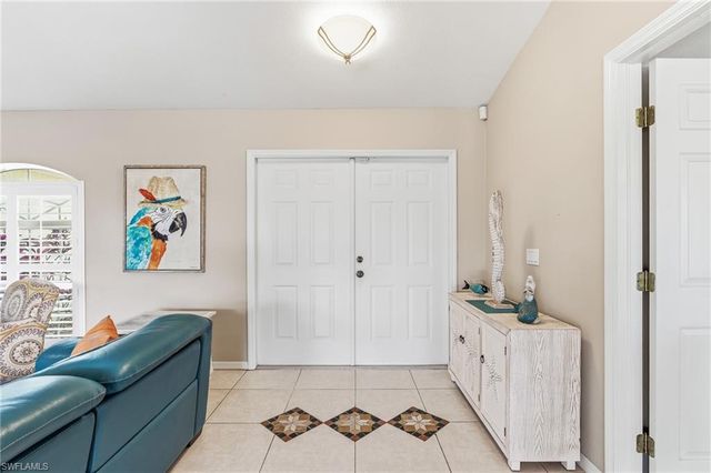 311 NE 17th PL, Cape Coral, FL 33909