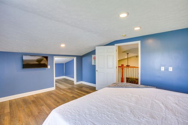 6576 E 34 Road, Cadillac, MI 49601