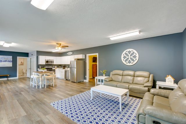 6576 E 34 Road, Cadillac, MI 49601