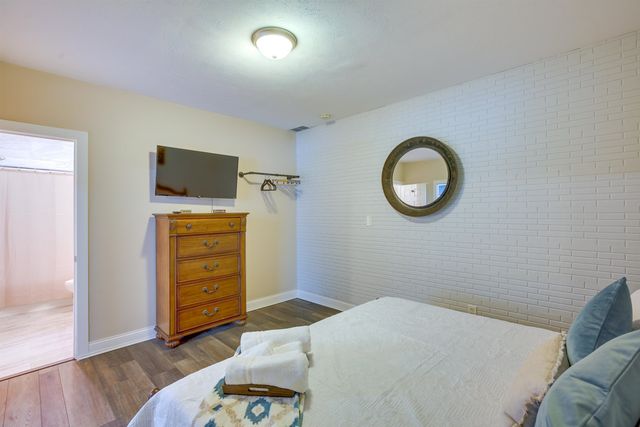 6576 E 34 Road, Cadillac, MI 49601