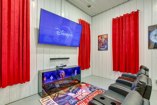 6576 E 34 Road, Cadillac, MI 49601