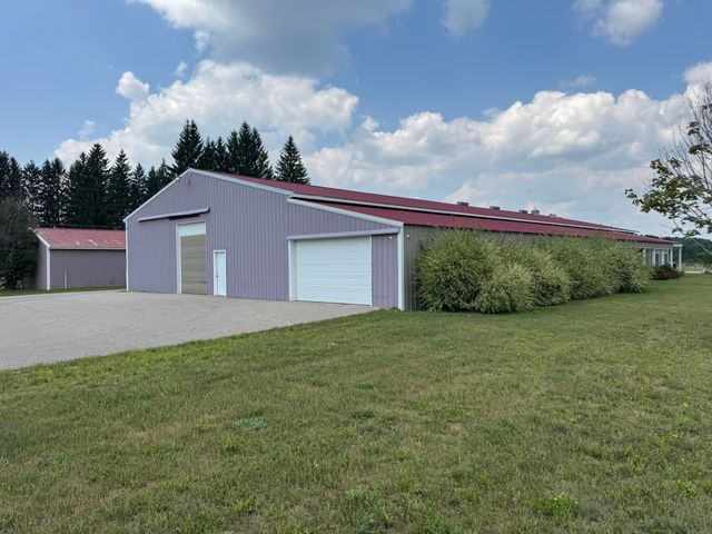 6576 E 34 Road, Cadillac, MI 49601