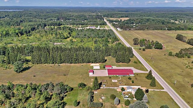 6576 E 34 Road, Cadillac, MI 49601