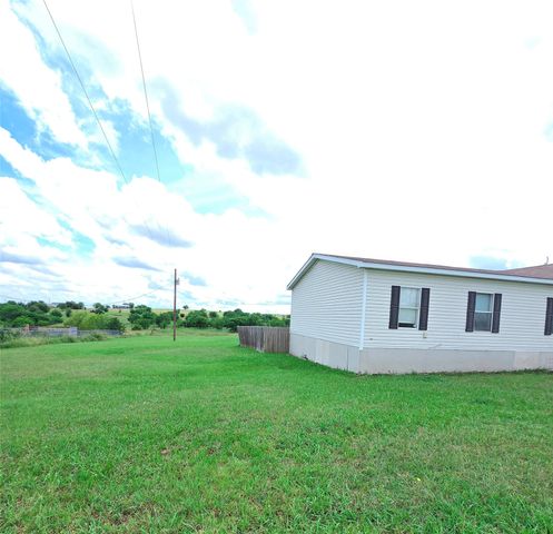 389 Hilltop Trail, New Fairview, TX 76078