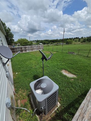 389 Hilltop Trail, New Fairview, TX 76078