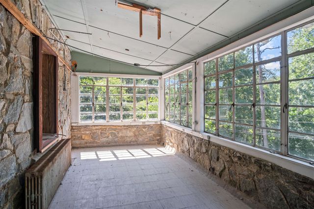 330 Carolina Dr., Tryon, NC 28782