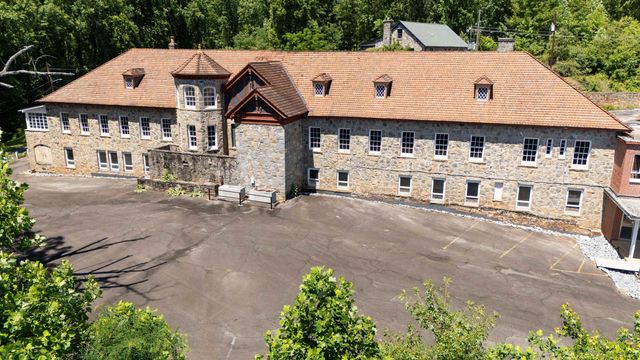 330 Carolina Dr., Tryon, NC 28782