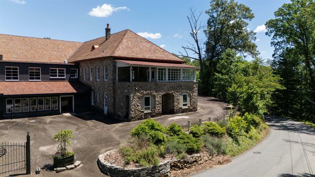 330 Carolina Dr., Tryon, NC 28782