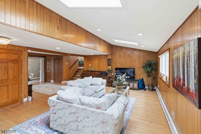 7 Keith Pl, Glen Rock Boro, NJ 07452