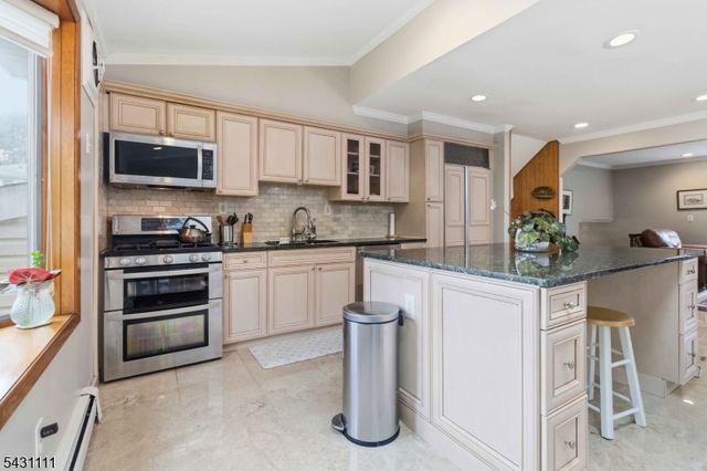 7 Keith Pl, Glen Rock Boro, NJ 07452
