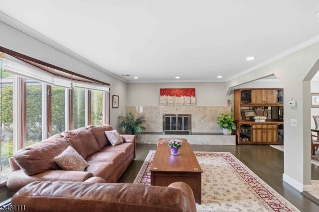 7 Keith Pl, Glen Rock Boro, NJ 07452