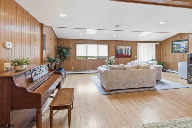 7 Keith Pl, Glen Rock Boro, NJ 07452