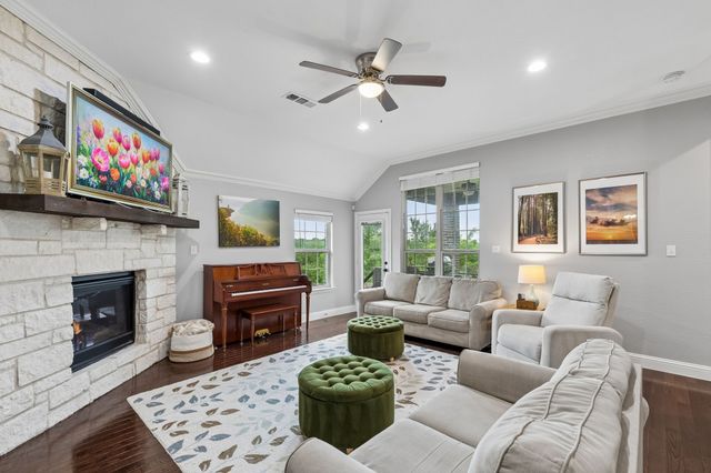 6427 Lake Bluff Drive, Dallas, TX 75249
