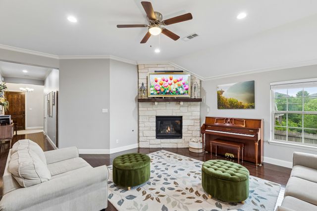 6427 Lake Bluff Drive, Dallas, TX 75249