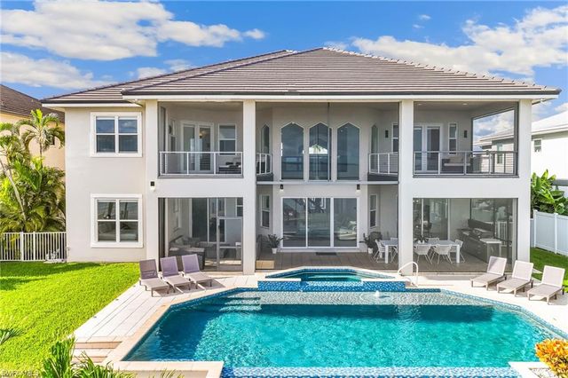 2418 SE 28th ST, Cape Coral, FL 33904