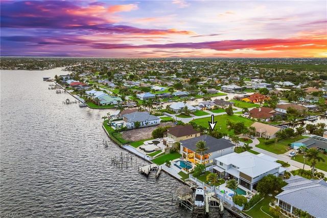 2418 SE 28th ST, Cape Coral, FL 33904