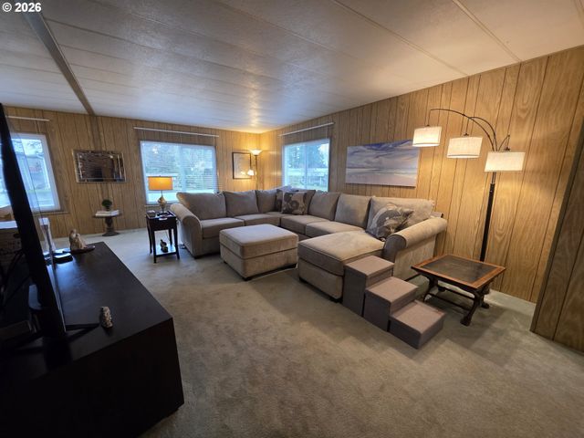 507 N 19TH Ave 49, Cornelius, OR 97113